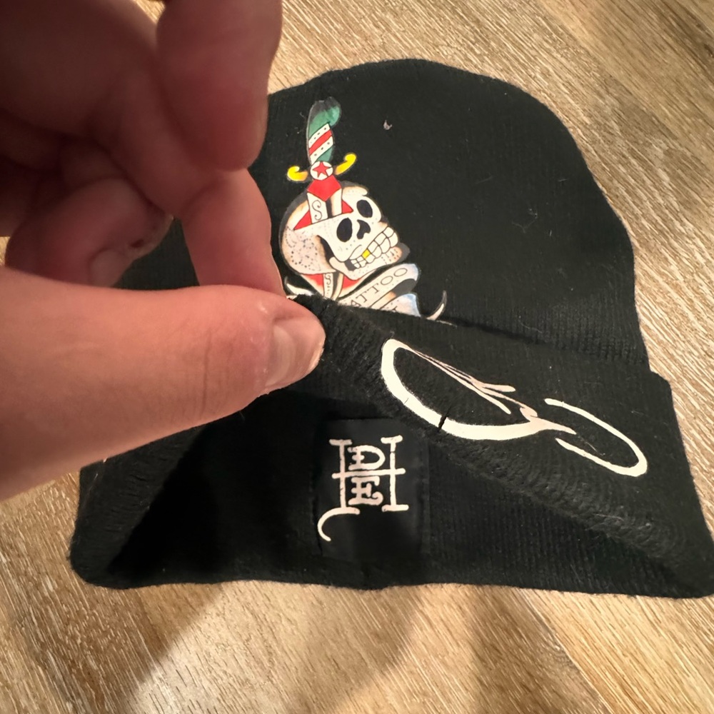 Ed Hardy beanie - Picture 2 of 2